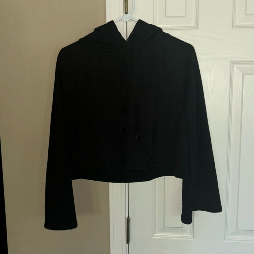 black cropped hoodie